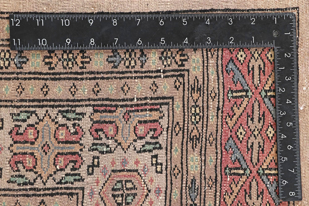 Burlywood Caucasian 8'  4" x 10'  1" - No. QA35369