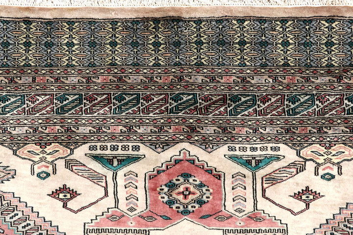 Bisque Caucasian 8' x 9' 6 - No. 58393 - ALRUG Rug Store