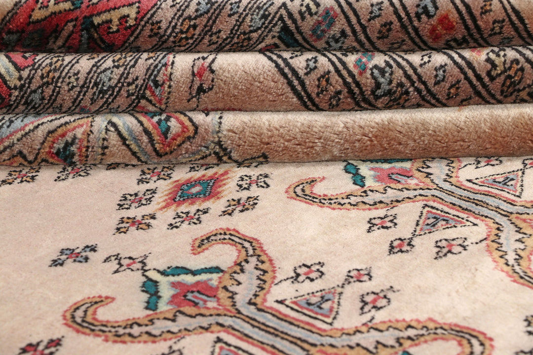 Tan Caucasian 8'  5" x 9'  8" - No. QA72294