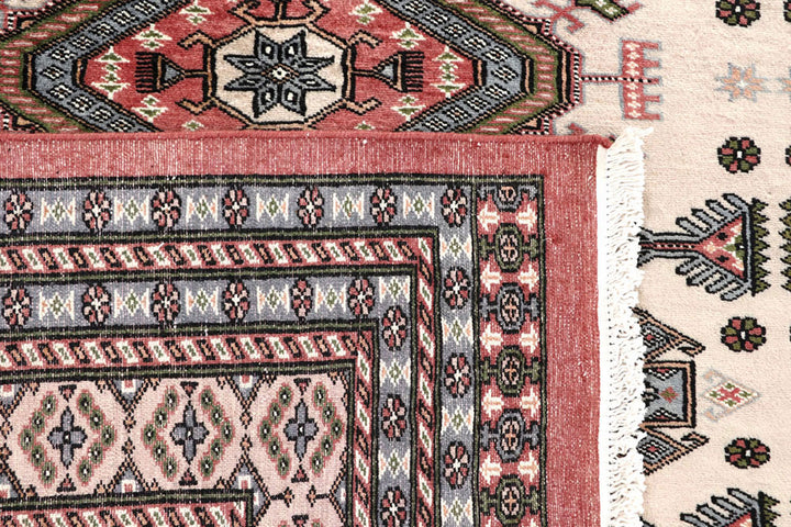 Bisque Caucasian 8'  2" x 11'  1" - No. QA94011