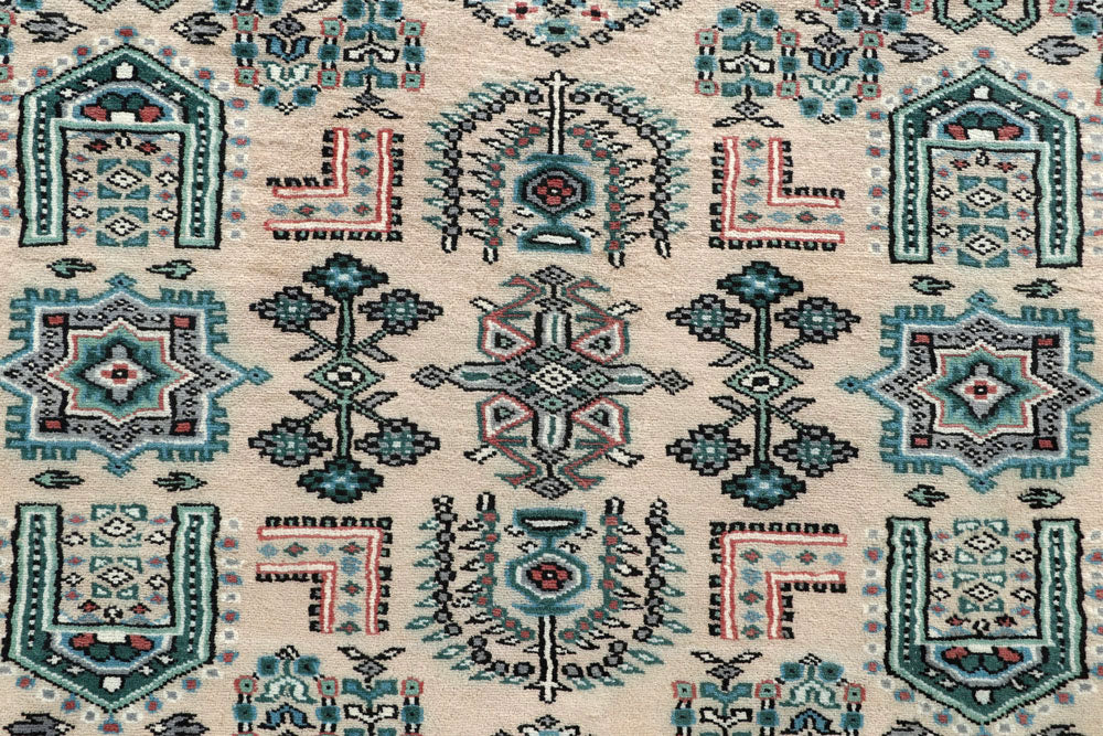 Blanched Almond Caucasian 7' 10 x 11' - No. 58399 - ALRUG Rug Store