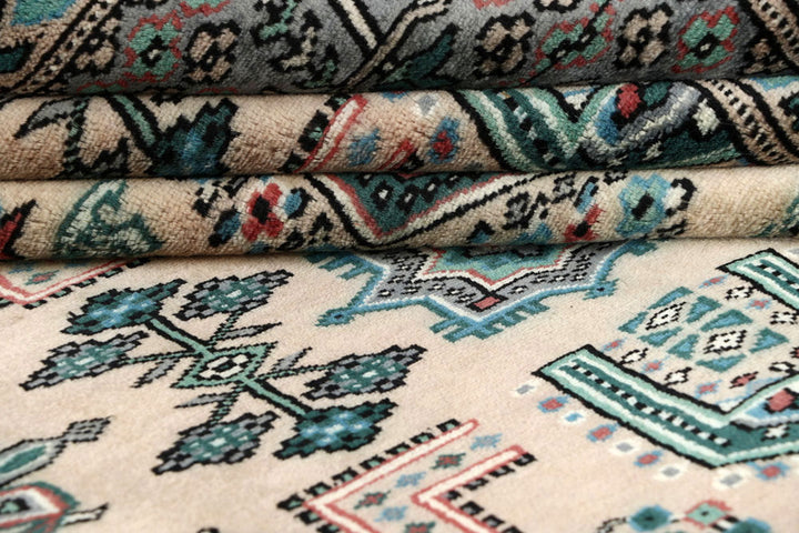 Blanched Almond Caucasian 7' 10 x 11' - No. 58399 - ALRUG Rug Store