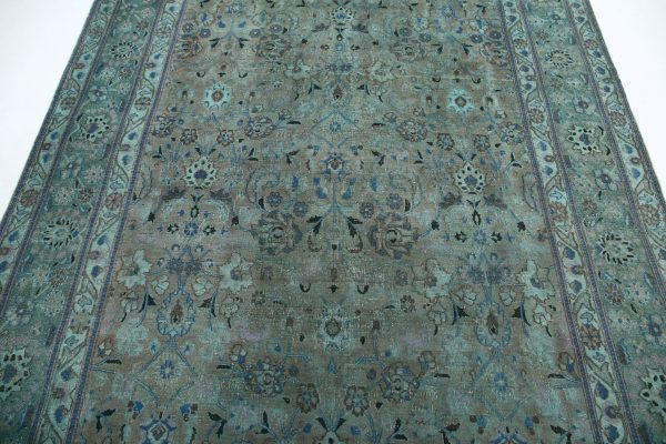 Vintage 6’ 10” x 9’ 8″ - No. AV71593