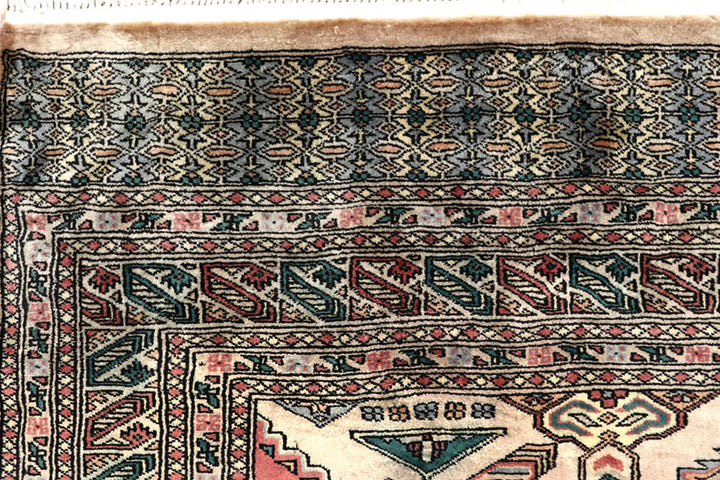 Bisque Caucasian 8' x 10' 7 - No. 58400 - ALRUG Rug Store