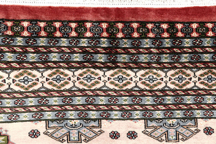 Bisque Caucasian 8'  2" x 11'  4" - No. QA68022