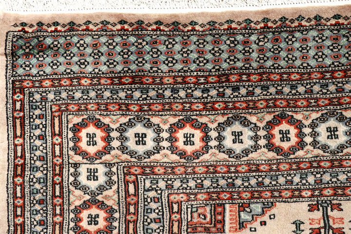 Bisque Caucasian 8' 1 x 10' 10 - No. 58404 - ALRUG Rug Store
