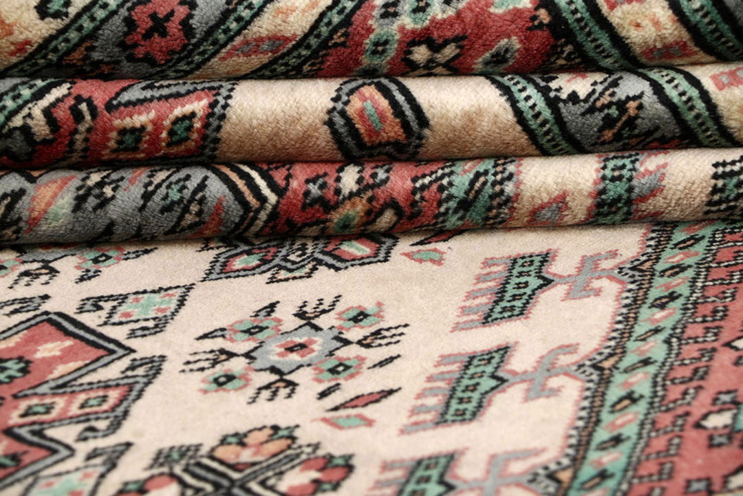 Bisque Caucasian 8'  2" x 10'  9" - No. QA51051