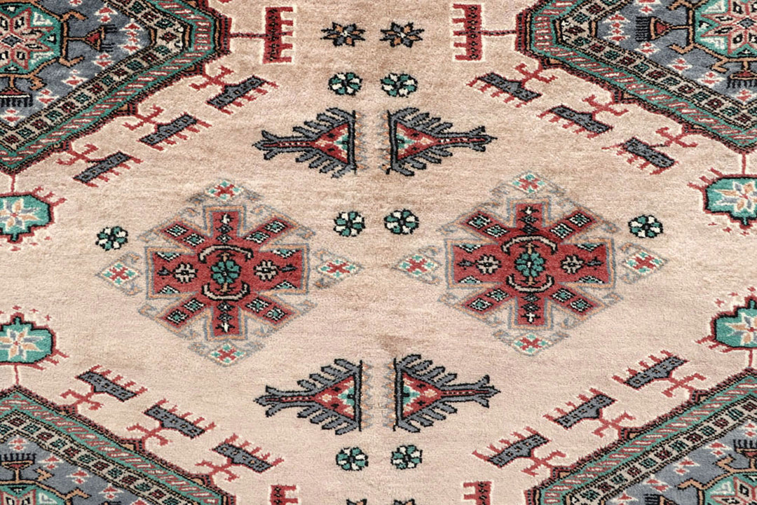 Bisque Caucasian 8'  2" x 10'  11" - No. QA11191