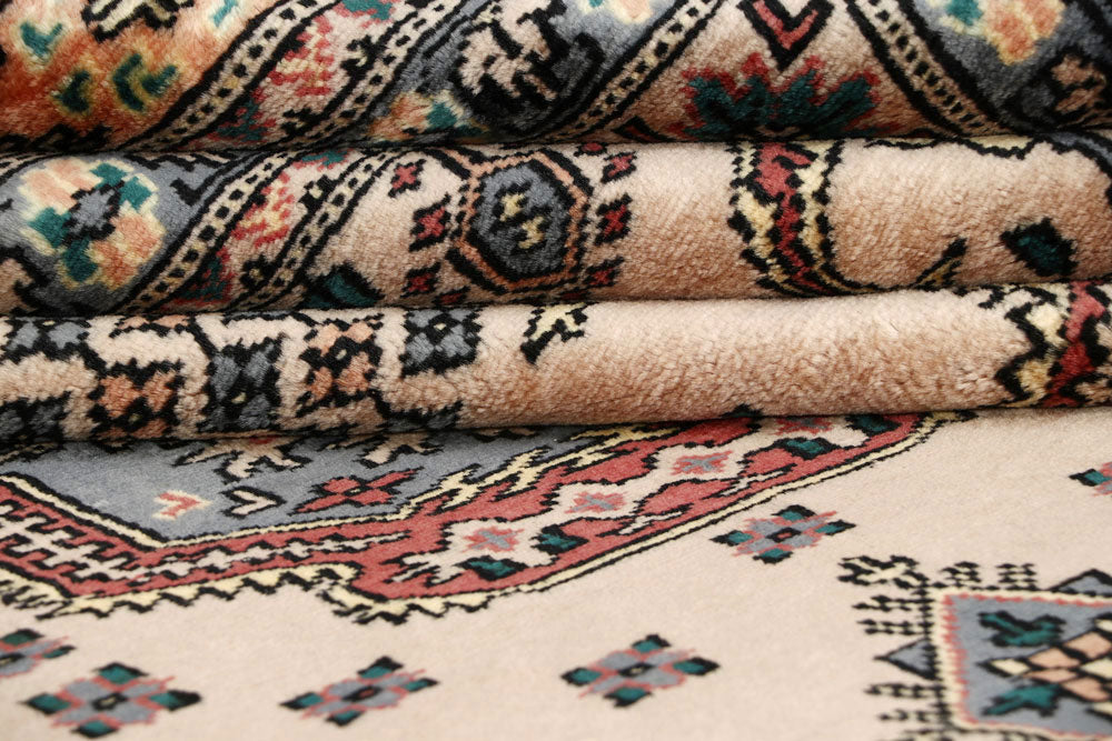 Bisque Caucasian 8' 1 x 10' 10 - No. 58421 - ALRUG Rug Store