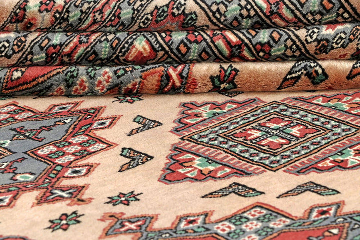 Bisque Caucasian 8'  1" x 10'  5" - No. QA32807