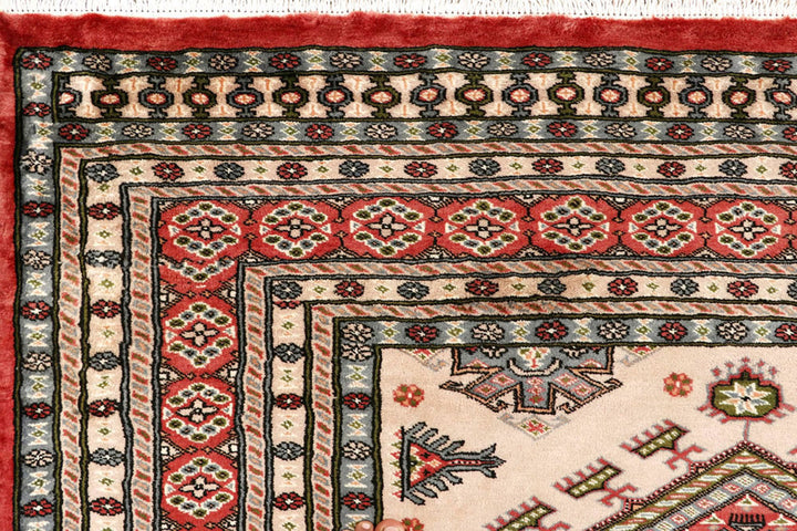 Bisque Caucasian 8'  2" x 11'  3" - No. QA53300