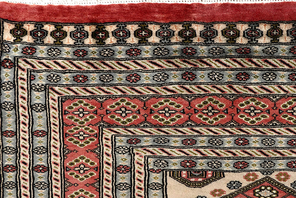 Cornsilk Caucasian 8' x 11' 3 - No. 58431 - ALRUG Rug Store