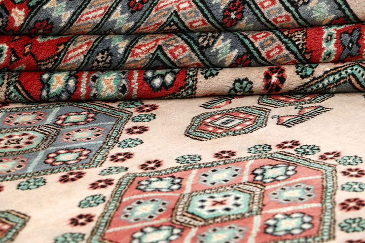 Bisque Caucasian 8'  2" x 10'  8" - No. QA62932