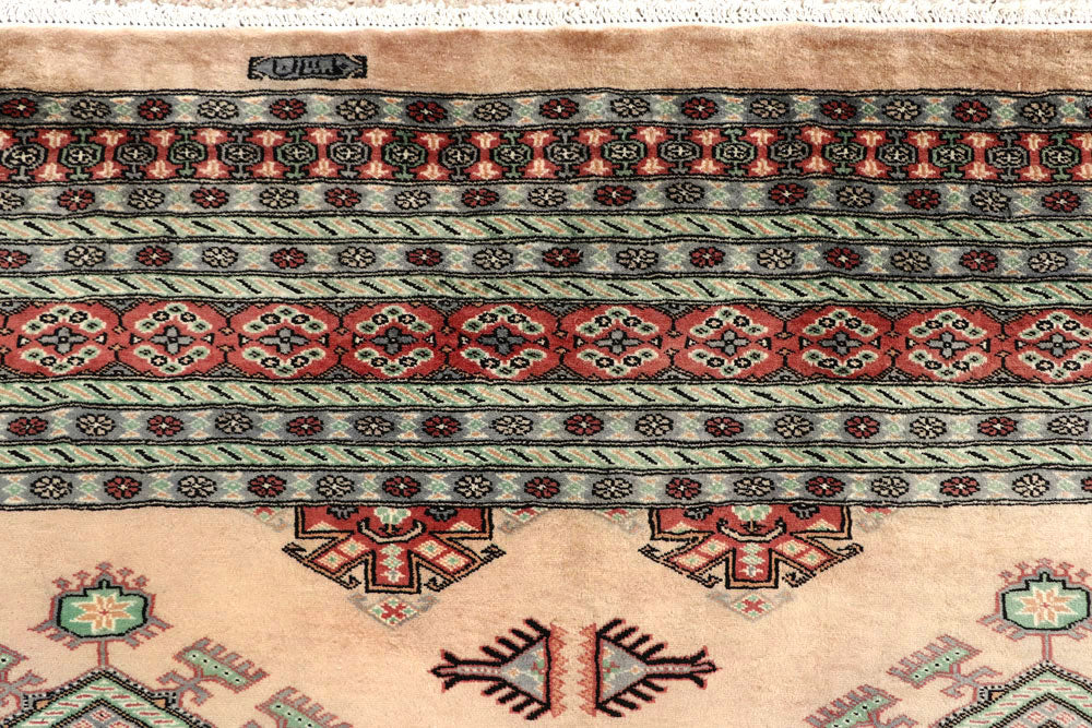 Navajo White Caucasian 8' 2 x 11' - No. 58440 - ALRUG Rug Store