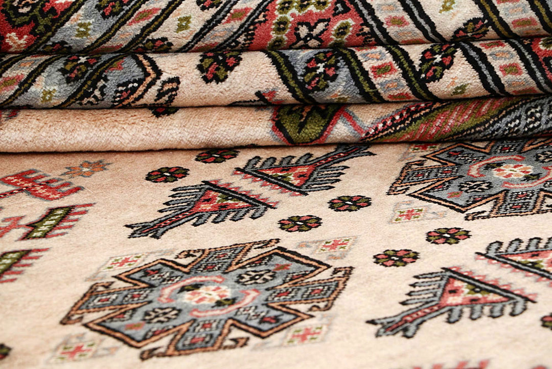 Bisque Caucasian 8'  2" x 10'  10" - No. QA64161