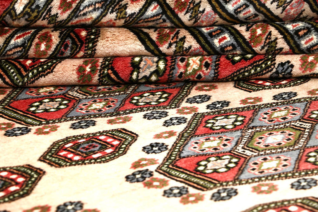 Bisque Caucasian 7'  10" x 11' " - No. QA96137