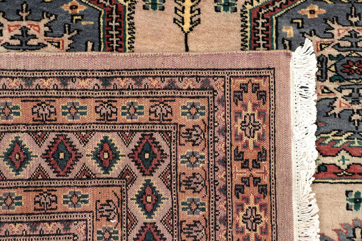 Bisque Caucasian 8'  1" x 11'  3" - No. QA40846