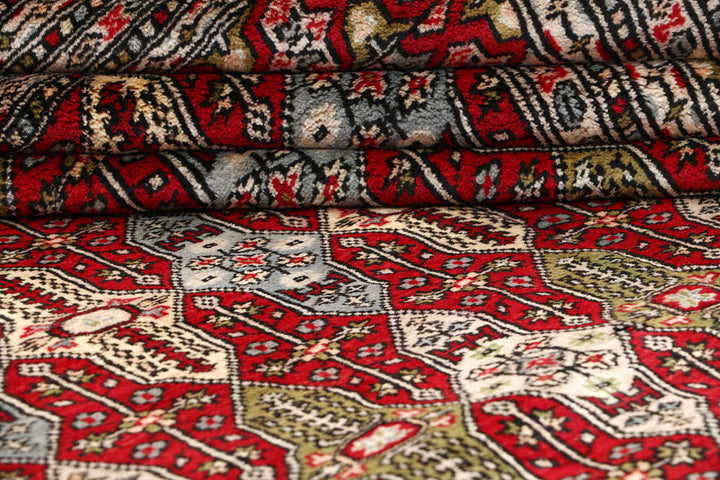 Firebrick Caucasian 8' 4 x 10' 10 - No. 58451 - ALRUG Rug Store