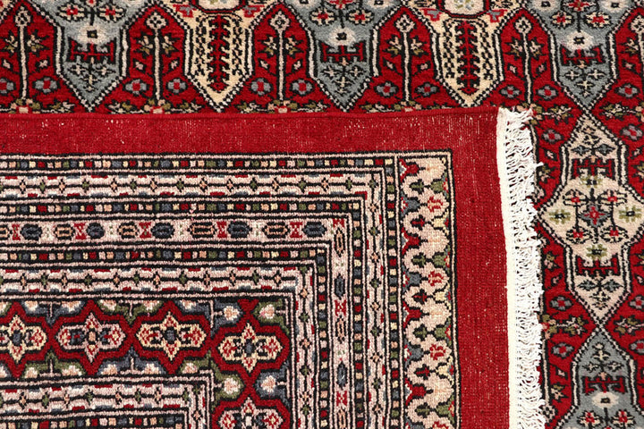 Firebrick Caucasian 8'  4" x 10'  10" - No. QA38957