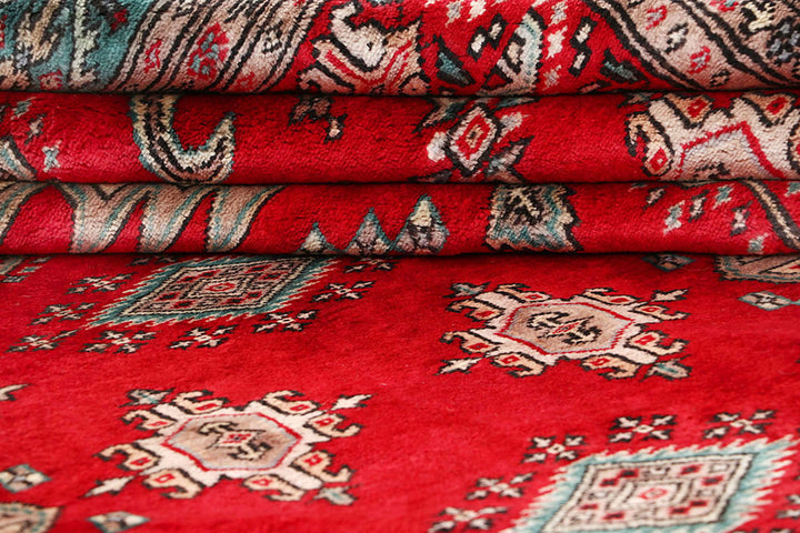 Firebrick Caucasian 8'  2" x 10'  6" - No. QA31626