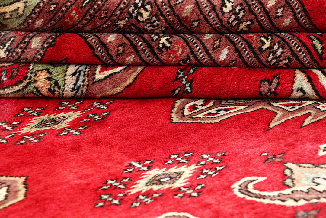 Red Caucasian 8'  2" x 11'  3" - No. QA77250