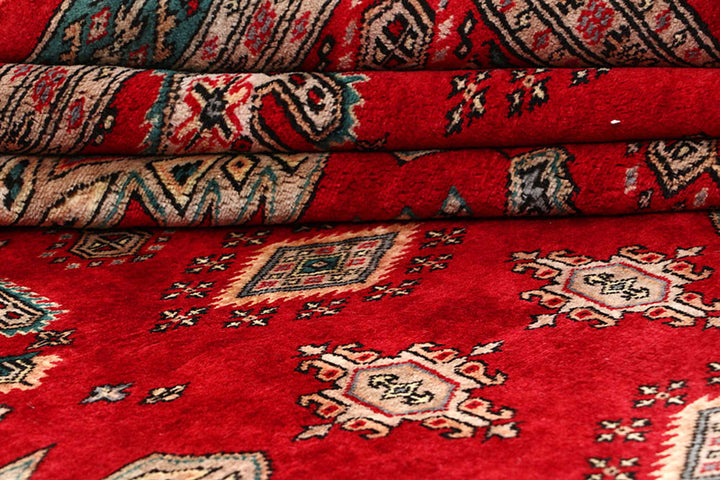 Firebrick Caucasian 8'  1" x 10'  7" - No. QA31319