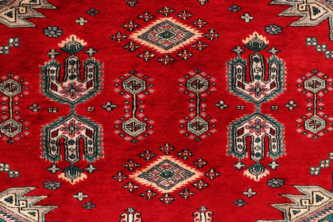 Firebrick Caucasian 7'  11" x 10'  8" - No. QA83292