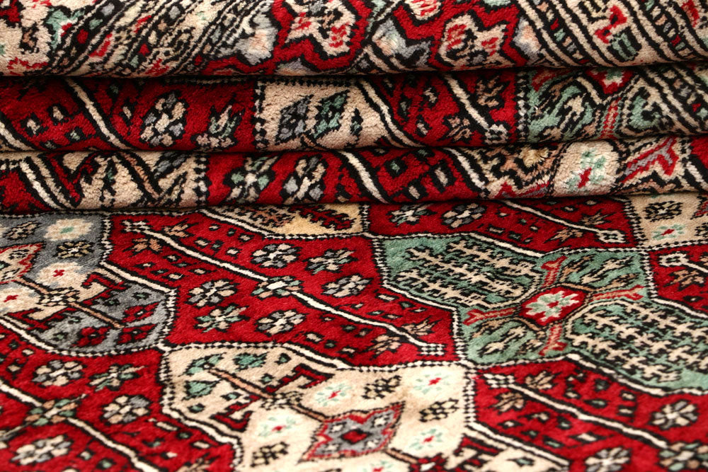 Firebrick Caucasian 8' 2 x 10' 6 - No. 58492 - ALRUG Rug Store