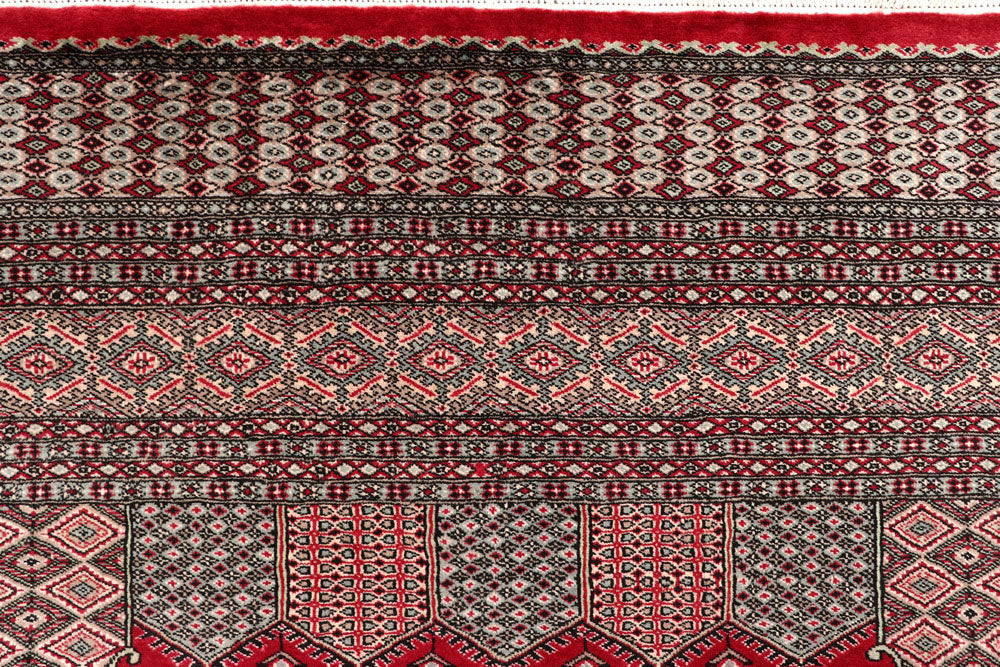 Firebrick Caucasian 8' 1 x 11' 1 - No. 58493 - ALRUG Rug Store