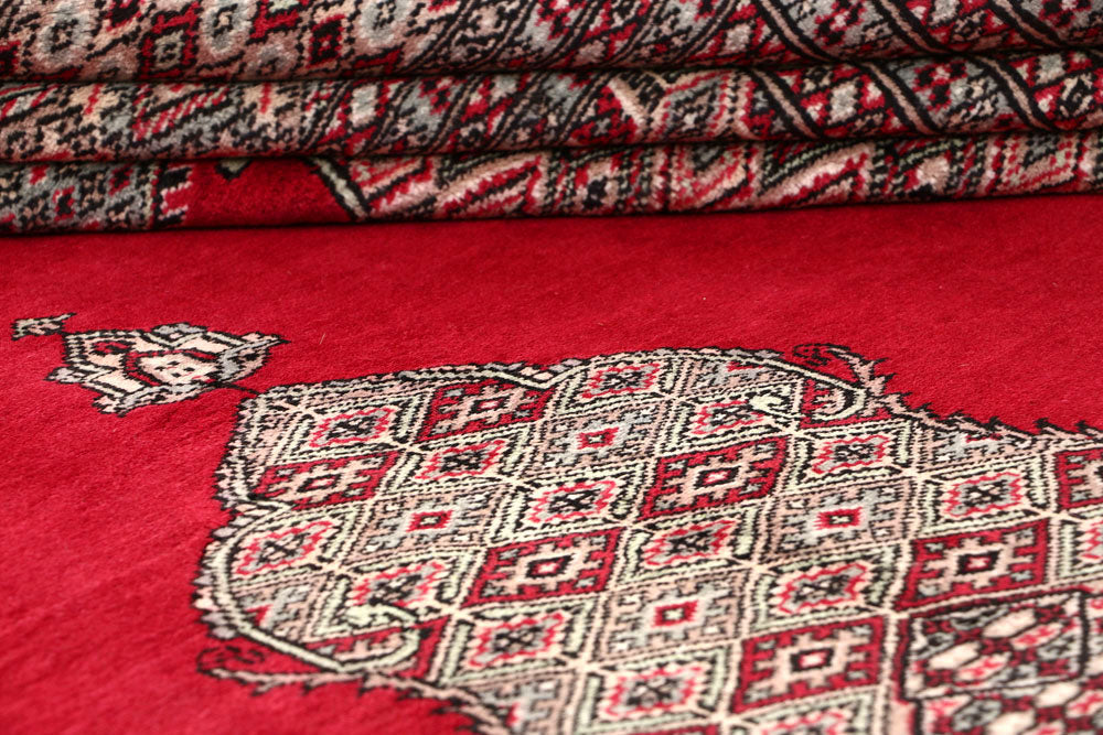 Firebrick Caucasian 8' 1 x 11' 1 - No. 58493 - ALRUG Rug Store