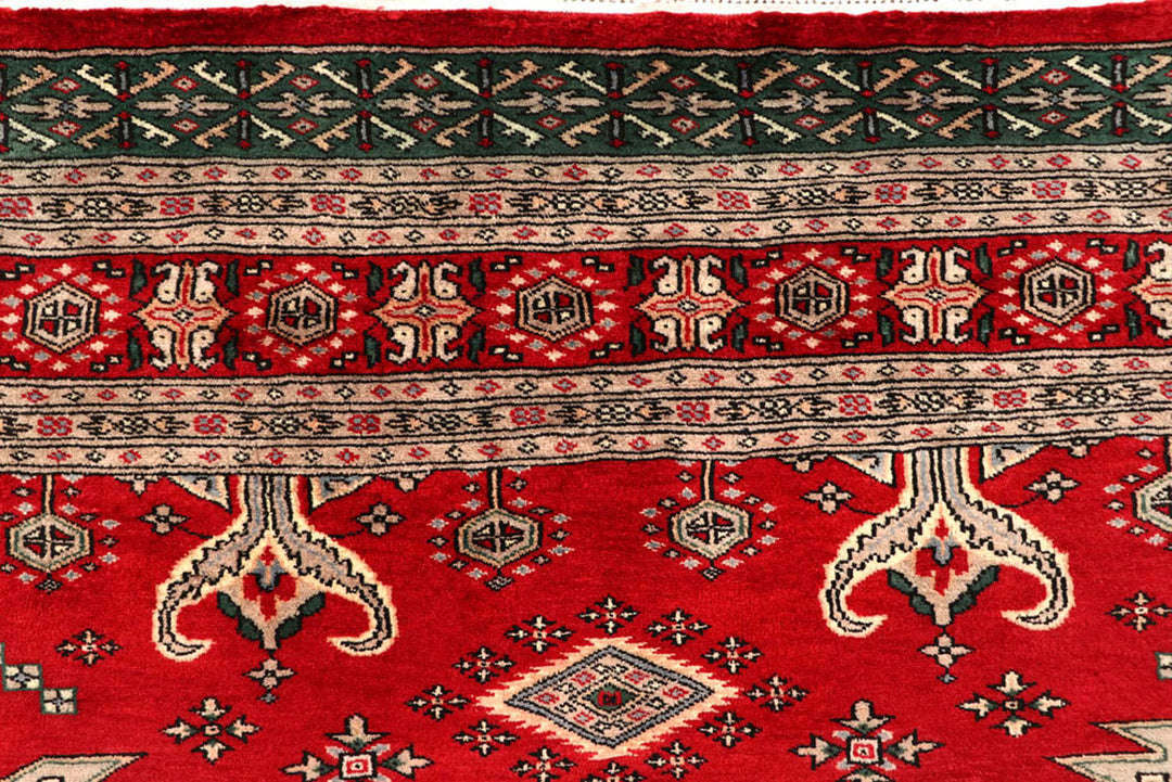 Firebrick Caucasian 8'  1" x 9'  8" - No. QA67014