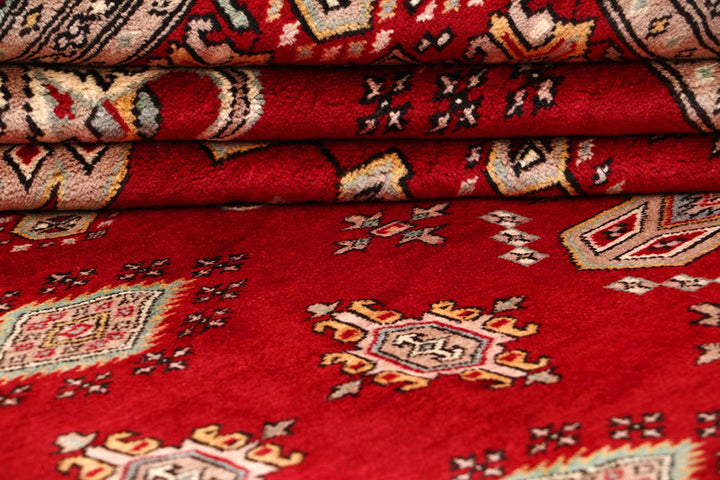 Firebrick Caucasian 8'  4" x 10' " - No. QA55181