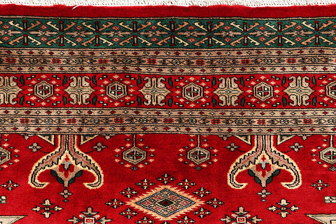 Red Caucasian 8'  1" x 9'  9" - No. QA94575