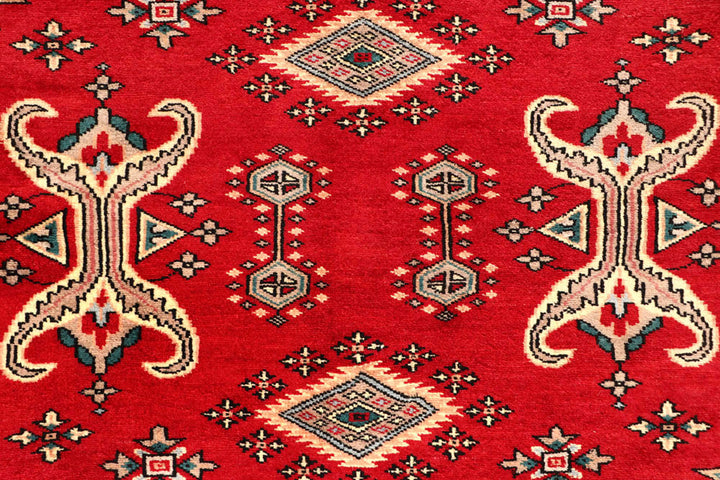 Red Caucasian 8'  1" x 9'  9" - No. QA94575