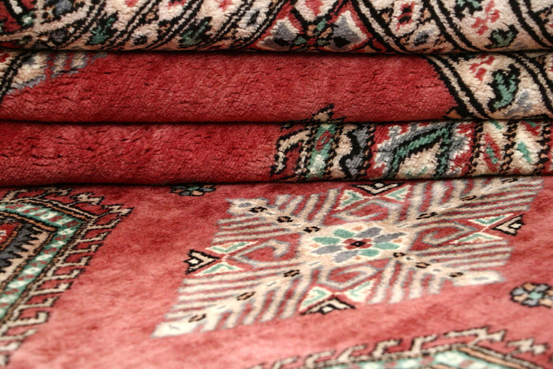 Indian Red Caucasian 8'  3" x 10'  9" - No. QA38695