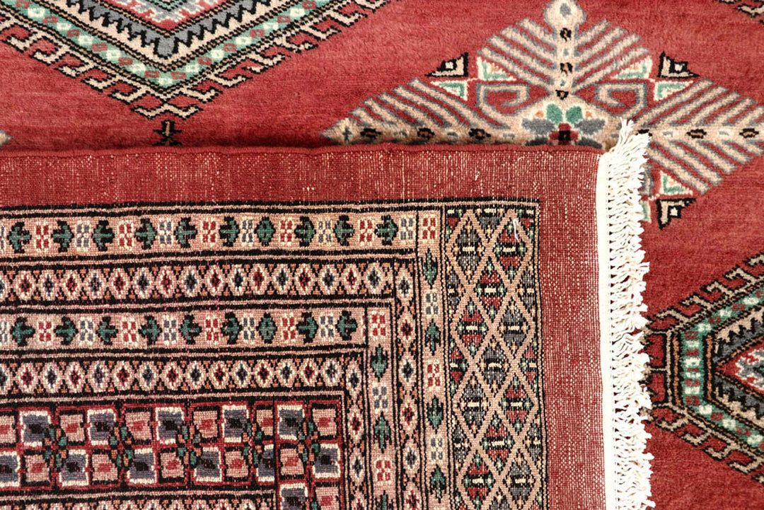 Indian Red Caucasian 8'  3" x 10'  9" - No. QA38695