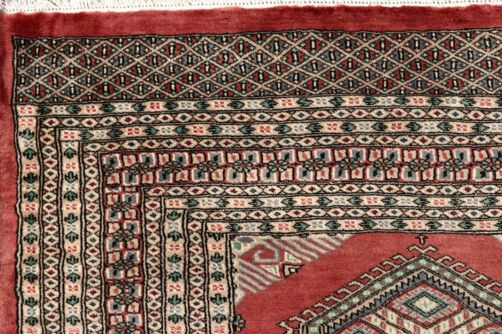 Indian Red Caucasian 8'  4" x 10'  10" - No. QA67368