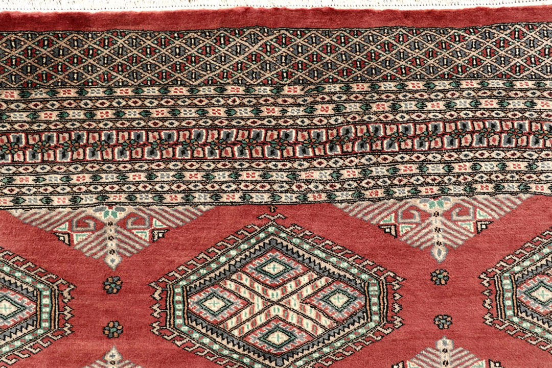 Indian Red Caucasian 8'  4" x 10'  10" - No. QA67368