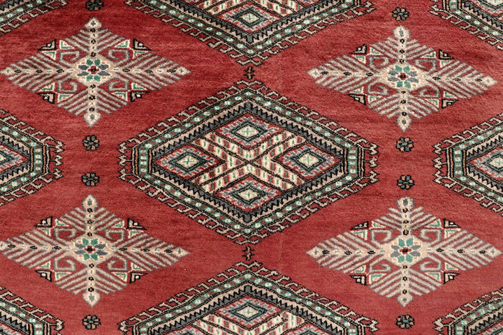 Indian Red Caucasian 8'  4" x 10'  10" - No. QA67368