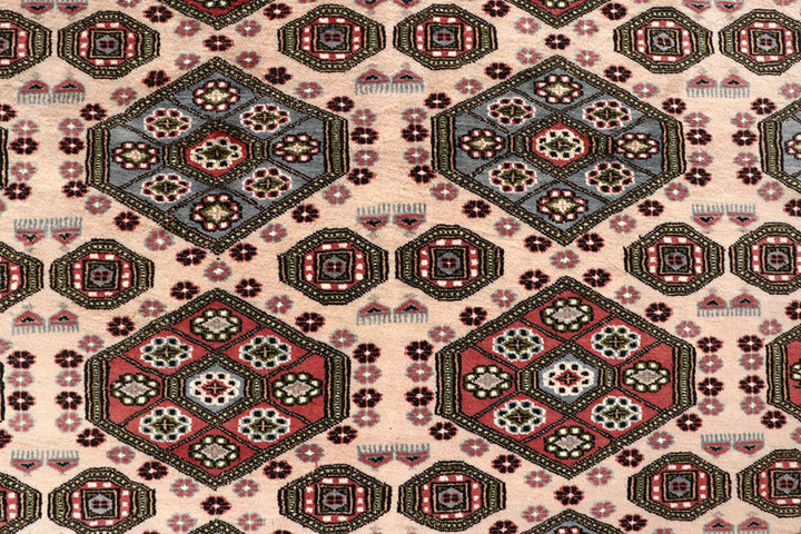 Bisque Caucasian 9'  1" x 11'  11" - No. QA49620