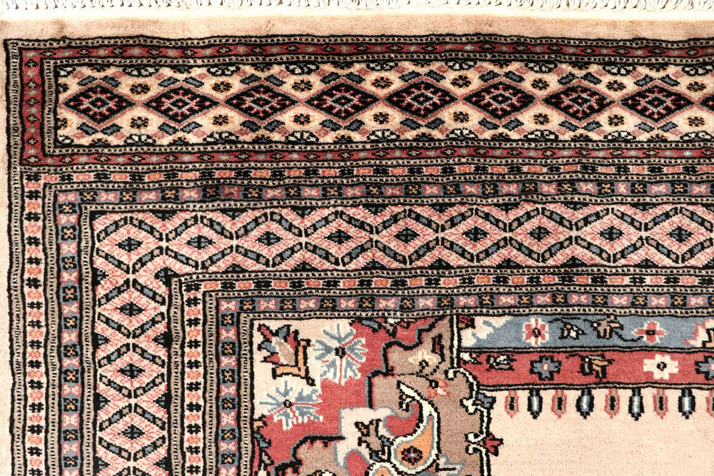 Bisque Caucasian 5' 1 x 8' 6 - No. 58550 - ALRUG Rug Store