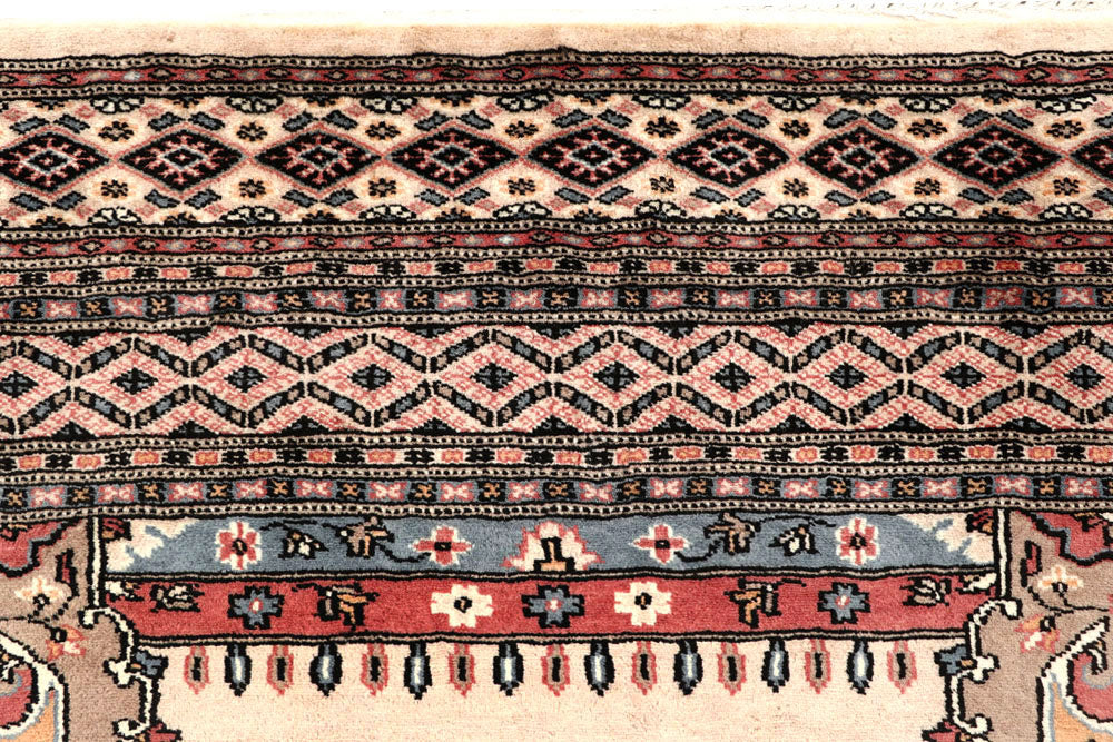Bisque Caucasian 5' 1 x 8' 6 - No. 58550 - ALRUG Rug Store