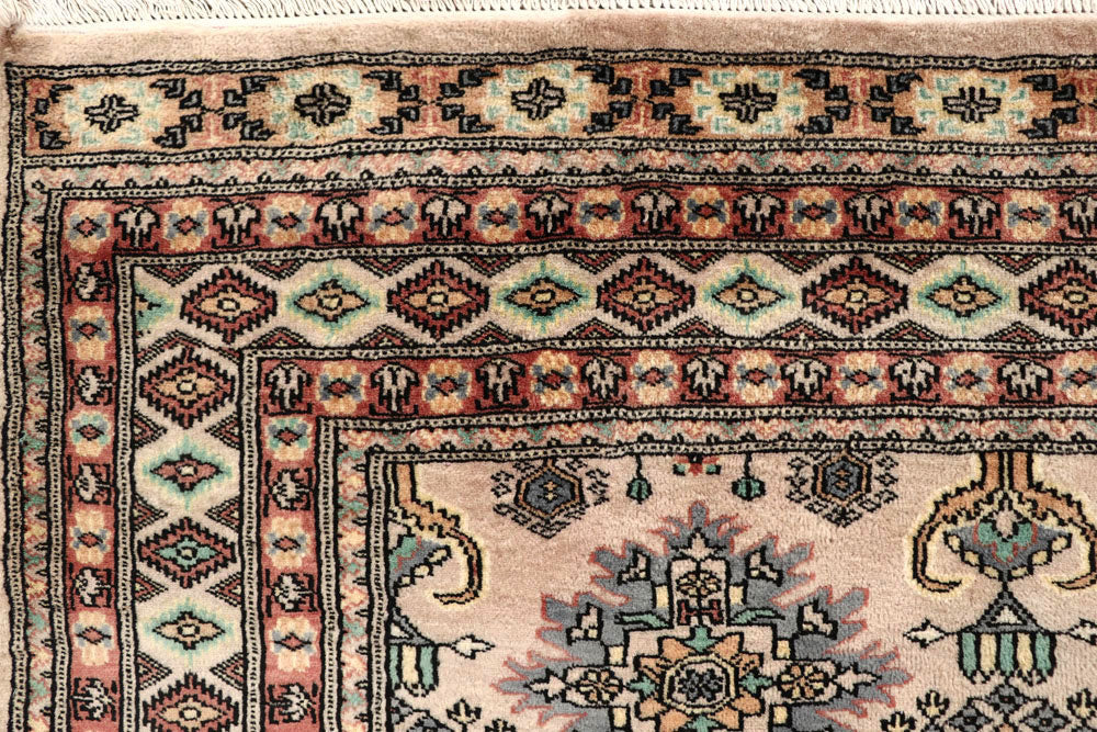 Bisque Caucasian 5' 11 x 9' - No. 58551 - ALRUG Rug Store
