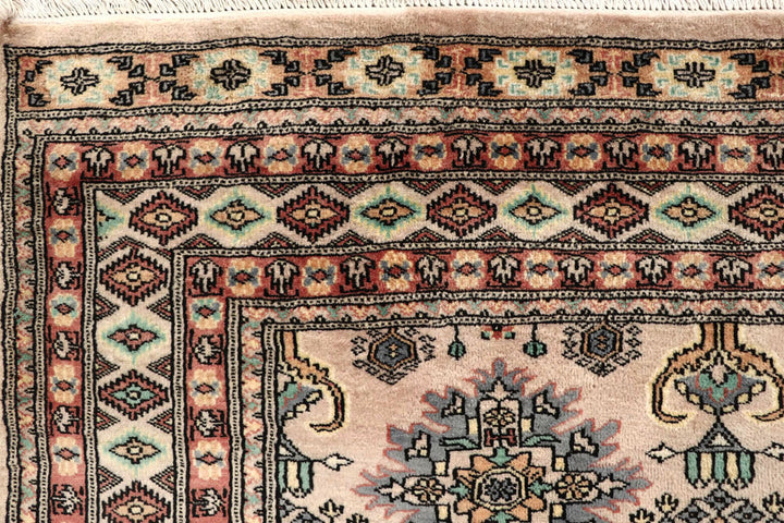 Bisque Caucasian 5' 11 x 9' - No. 58551 - ALRUG Rug Store