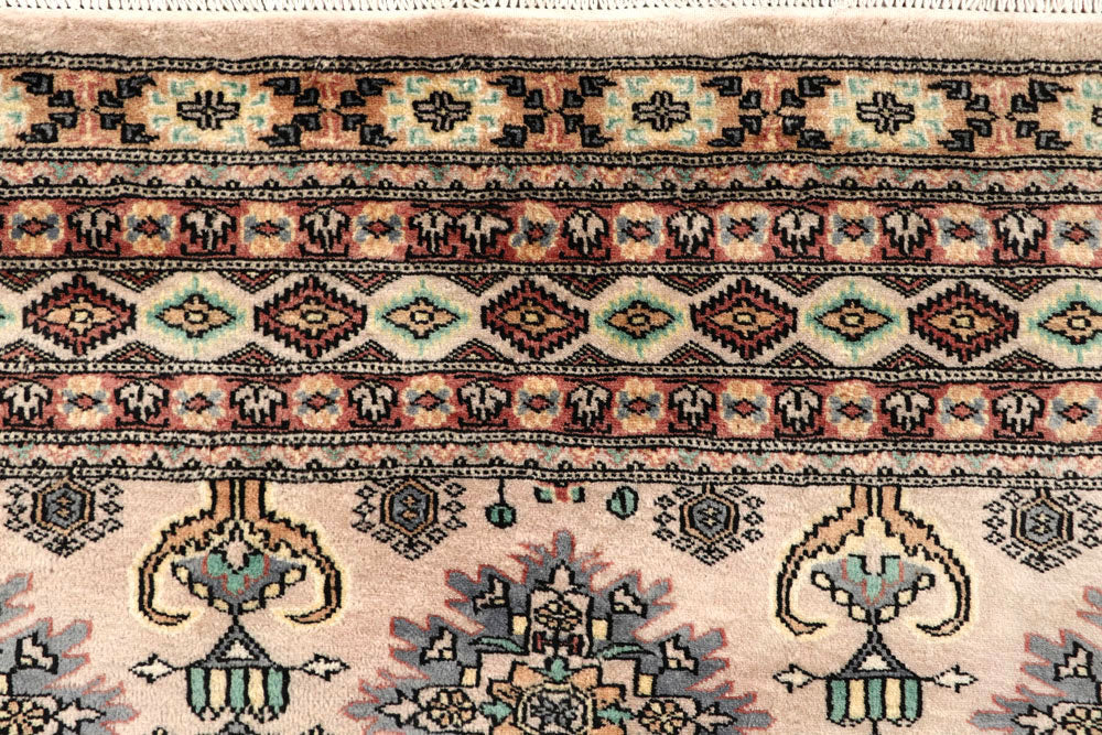 Bisque Caucasian 5' 11 x 9' - No. 58551 - ALRUG Rug Store
