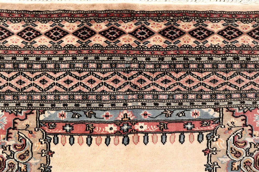 Caucasian 5' 1 x 8' 2 - No. 58553 - ALRUG Rug Store