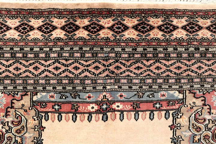 Caucasian 5' 1 x 8' 2 - No. 58553 - ALRUG Rug Store