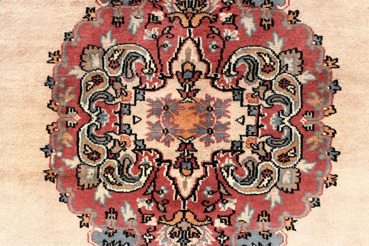 Caucasian 5' 1 x 8' 2 - No. 58553 - ALRUG Rug Store