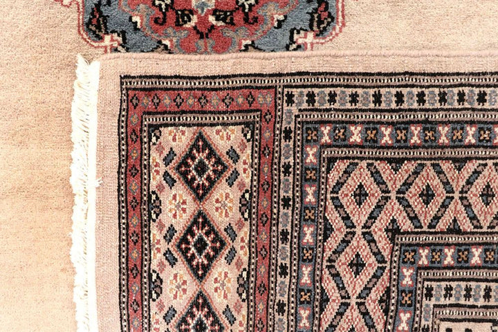 Caucasian 5' 1 x 8' 2 - No. 58553 - ALRUG Rug Store