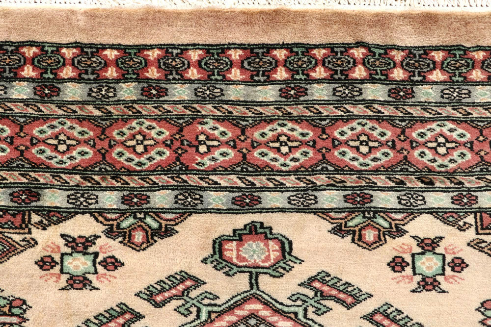 Bisque Caucasian 5' 1 x 8' - No. 58554 - ALRUG Rug Store